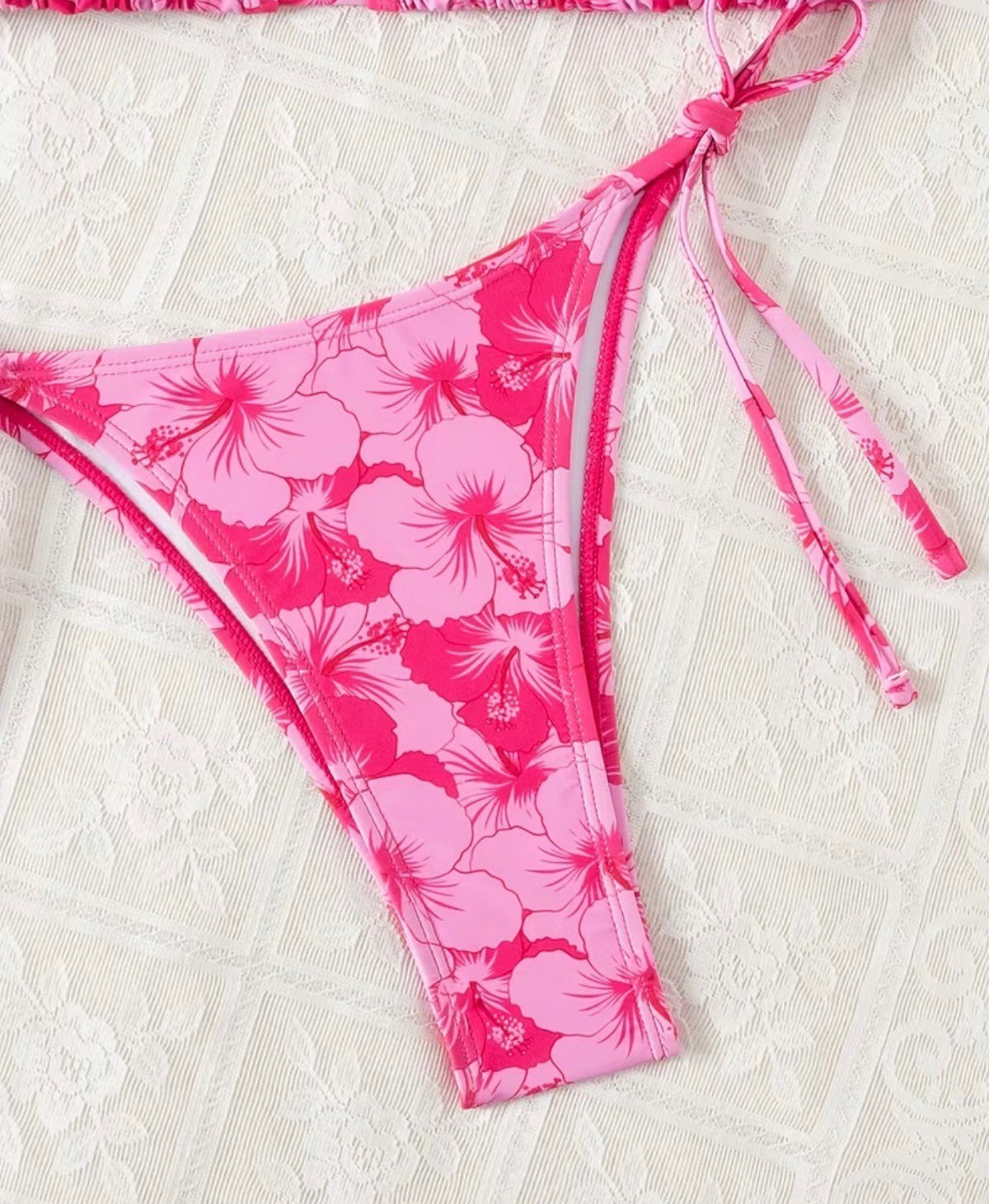 New -Retro Inspired -Floral Print Halter -Tie Back 2Pc Bikini Set -Pinks -Size L