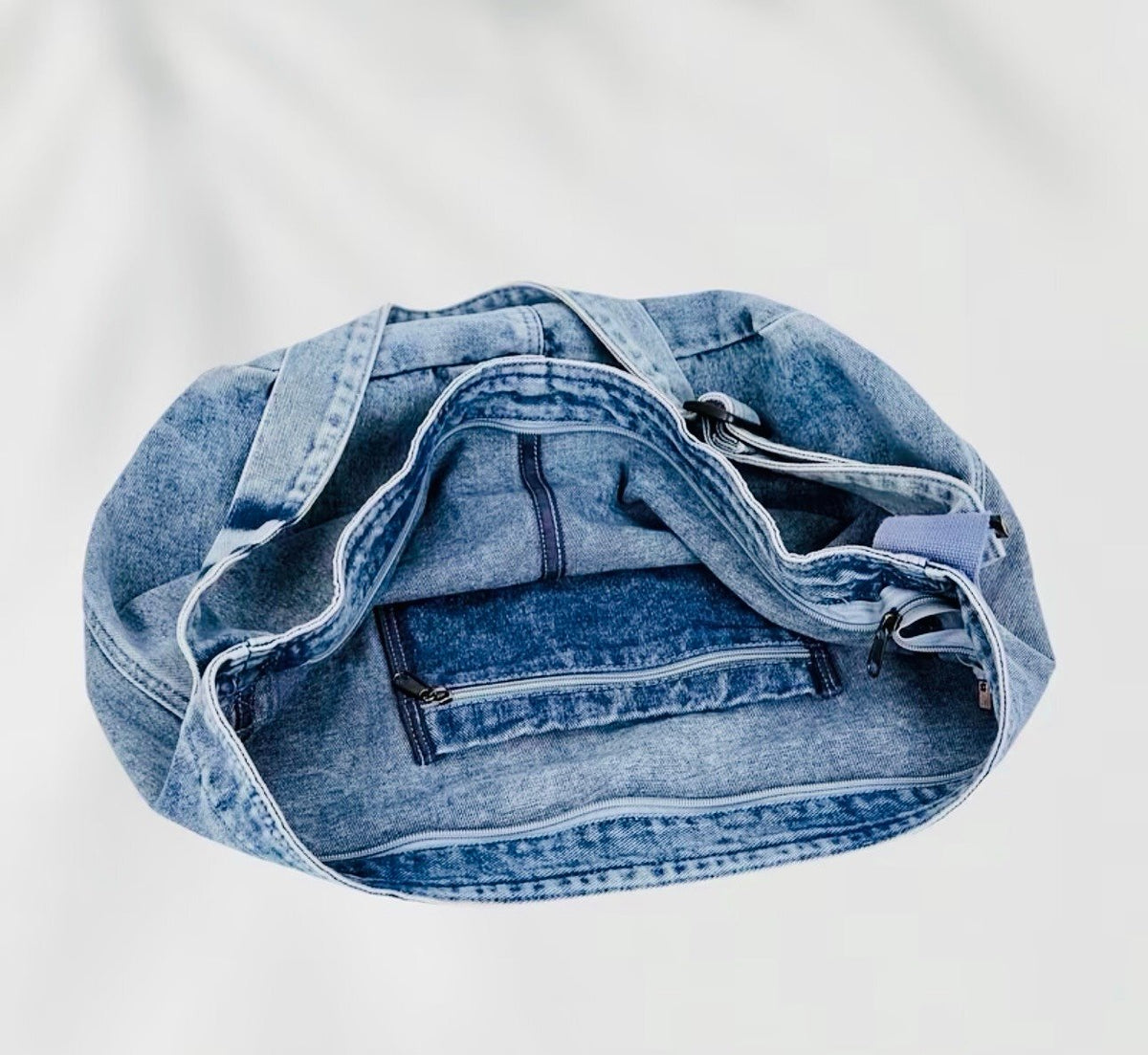 New -Vintage -Distressed -Large Capacity -Denim Tote/Shoulder Bag -Light Wash