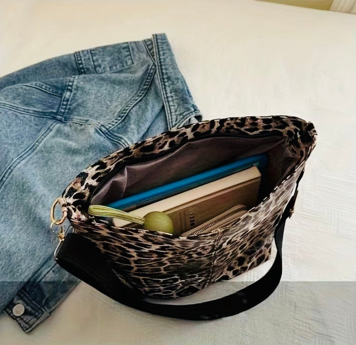 New - Gorgeous -Vintage Inspired -Faux Suede -Leopard Print Shoulder Bag