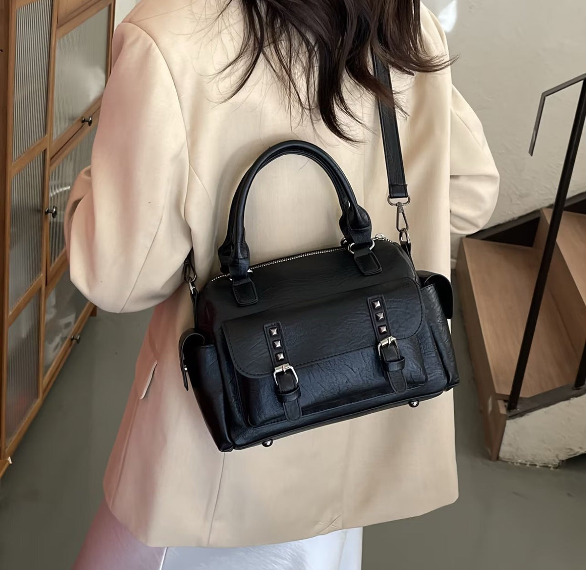 New - Chic - Vintage Inspired Faux Leather Satchel Style Shoulder Bag - Black